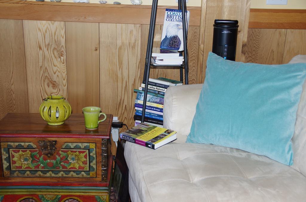 Blitz Beach House Oceanside Suite Powell River Esterno foto