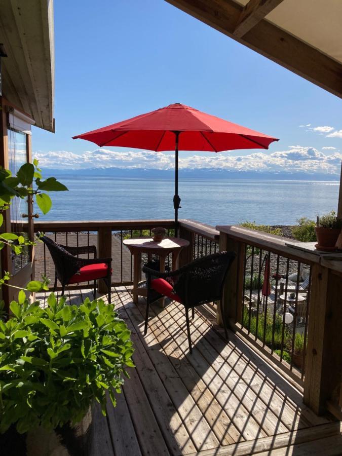 Blitz Beach House Oceanside Suite Powell River Esterno foto