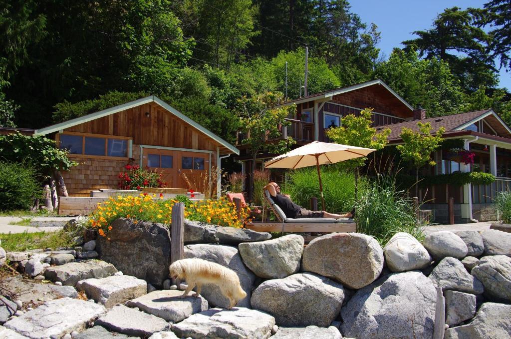 Blitz Beach House Oceanside Suite Powell River Esterno foto